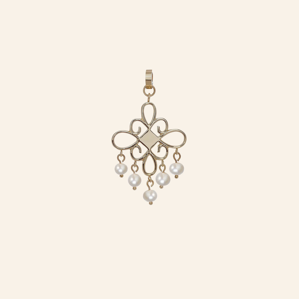 ZAIRA Pendant – Six Baroque Pearls in Gold, BETTENCOURT jewellery — view 3