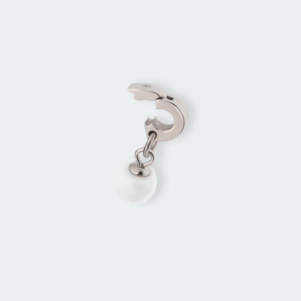 ALBA Pendant — White Agate, BETTENCOURT jewellery — view 4