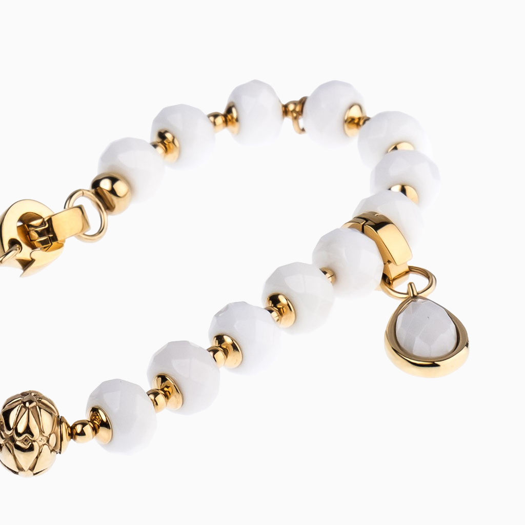 GIULIA Pendant — White Agate, BETTENCOURT jewellery — view 3